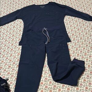 Dolan Navy Blue Scrub Set XXS 3/4 scrub top and XS jogger bottom